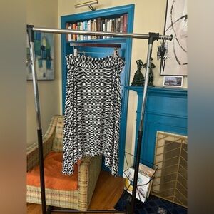 Midi handkerchief hem skirt